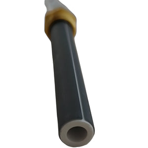 Hexagonaler grauer Rohr mit Goldbefestigung für Thermoflux Pelling Eco Pelletkessel
