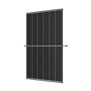 Schwarze Solarzelle aus Trina 440Wp Schwarzrahmen in PV-Anlage 8kw mit Hybrid Wechselrichter